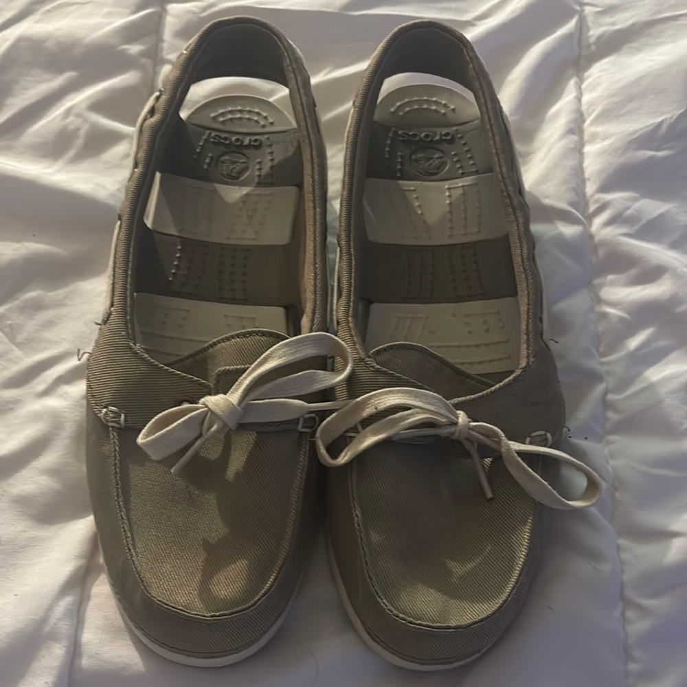 CROCS Women's grey Loafers size 9-10